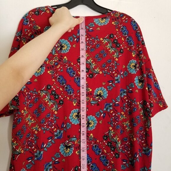 LulaRoe Simply Comfortable Short Sleeve Tunic Top - Picture 6 of 11